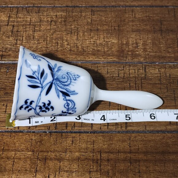 Vintage Blue Danube Japan Porcelain Dinner Bell Blue and White Floral Design - Picture 9 of 9